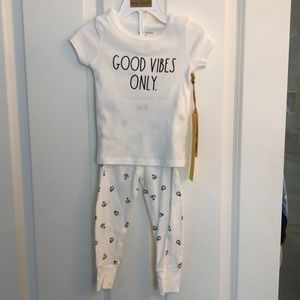2T Rae Dunn, “ good vibes only” 2 piece cotton set. New with tags